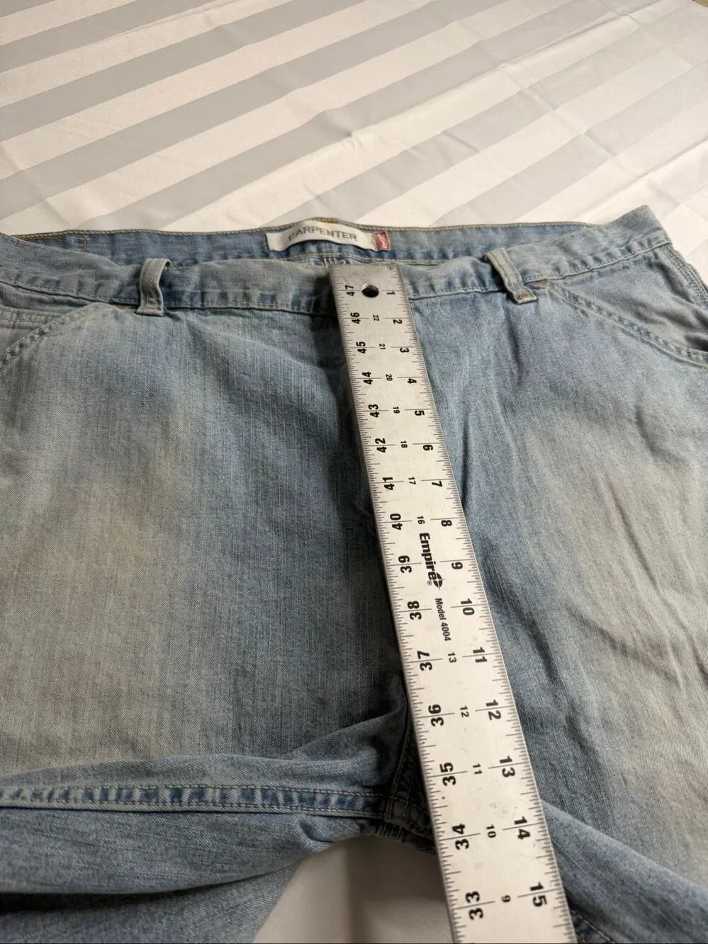 Levi’s Men’s Vintage Y2K Light Wash Carpenter Denim Shorts Size 42